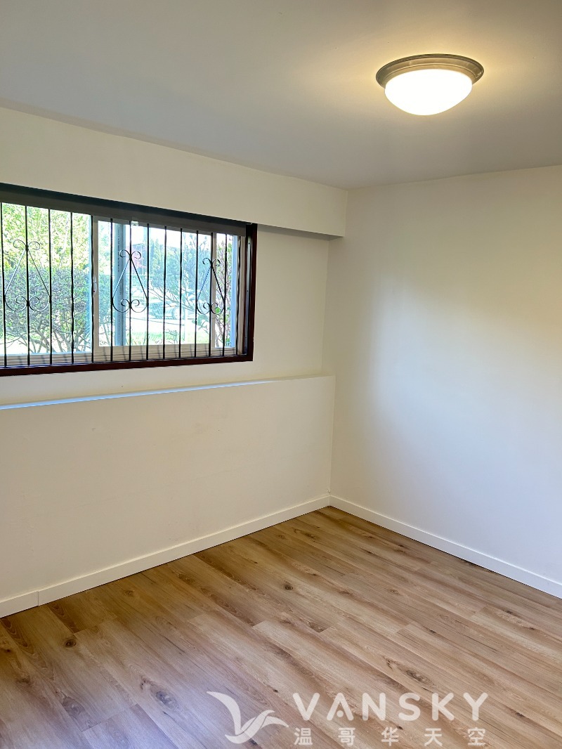 240417163532_6514 B suite bedroom 1.jpg